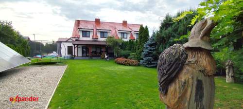 Piękny dom cztery pokoje ogród garaż do wprowadzenia fotowoltaika