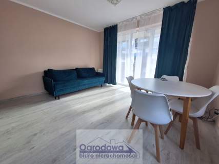 4 pokoje, balkon 19 m, miejsce parkingowe
