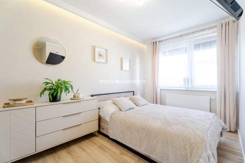 3 pok wysoki standard duży balkon ul. Kantarowicka