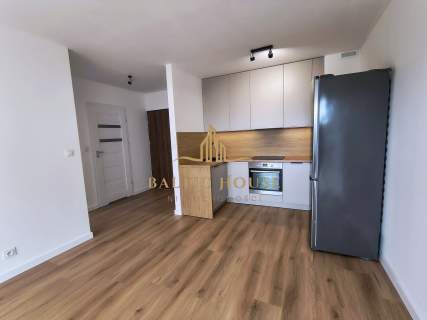 2 pokoje Po remoncie Ogródek Miejsce postojowe