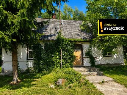Siedlisko w Potoku 3,78 ha z domkiem wokół lasów