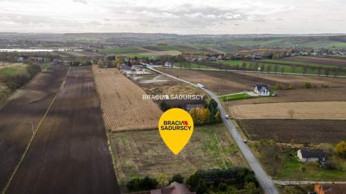 Działka budowlana / 65 ar / MPZP / media