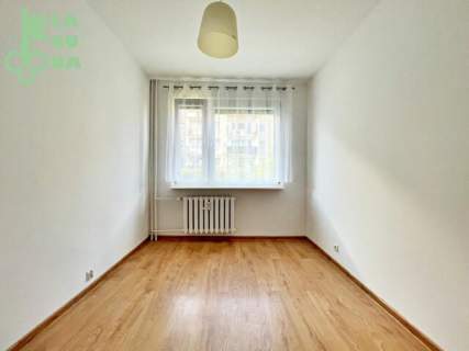 Gdynia Karwiny parterowe 3 pokoje z balkonem