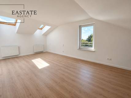 Nowa siedziba firmy/255,5 m /S8/Parking