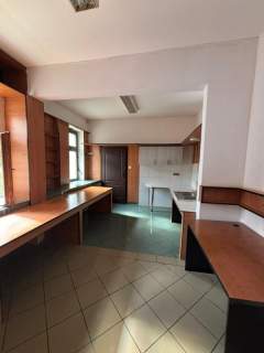 Biuro na sprzedaż, 350 m2, Wałbrzych