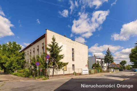 Nieruchomość na cele biurowo-usługowe, mieszkalne
