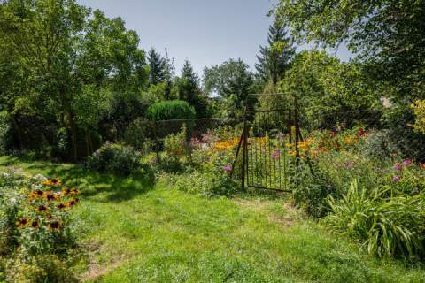 4 pokoje Osobna kuchnia Balkon