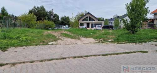 Piękna działka pod zabudowę jednorodzinną 800m2