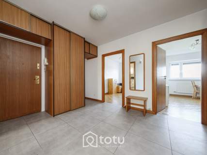    Balkon-Do Metro Kabaty- Cisza- Zamknięte Osiedle