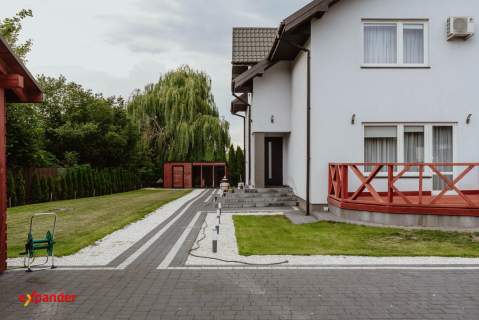Dom Bliźniak Kol. Prawiedniki W pobliżu lasu