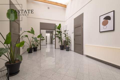 Biuro 33,30 m2, Darmowy Parking, Blisko SKM