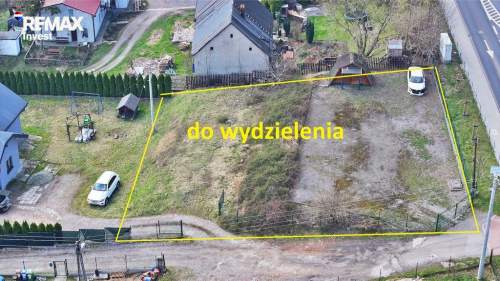 Przy głównej drodze, gotowy parking