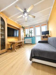 2 pokoje 32,7 m Krzyki balkon Gajowicka, UE