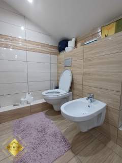 Dom na sprzedaż, 230 m2, Biała Góra