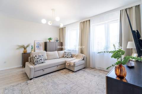 Bardzo słoneczne/3-pok.mieszkanie/2021r/garaż/62m2