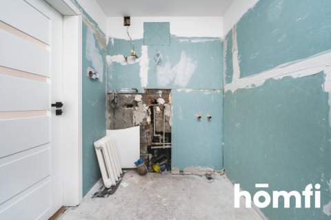 3 pokoje osobna kuchnia duży balkon