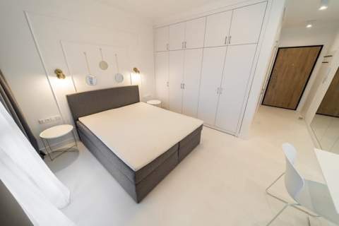 Duża kawalerka balkon-Wolska 45/blisko st. metra