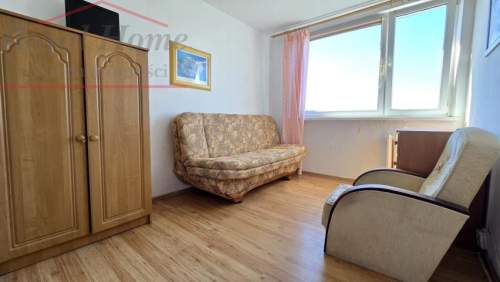 Przestronne w pełnym rozkładzie 3-pok. z balkonem.
