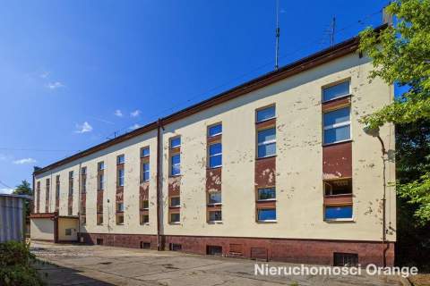 Nieruchomość na cele biurowo-usługowe, mieszkalne