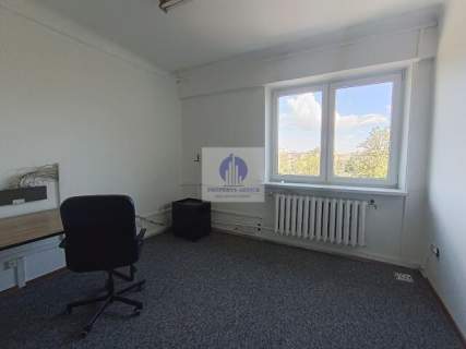 Włochy lokal biurowy 13,70m2 do wynajęcia