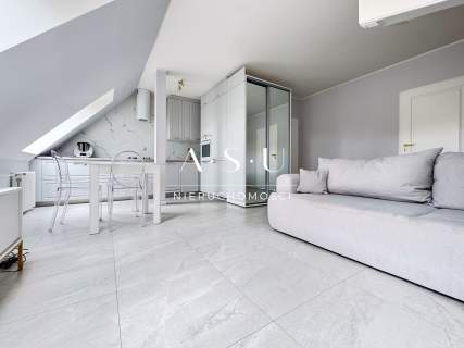 Skrajna 2 poziomy 2 pokoje antresola 22,26m2 