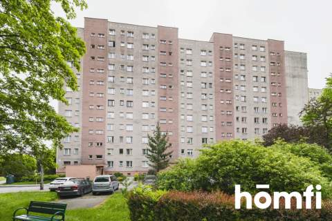 3 pokoje osobna kuchnia duży balkon