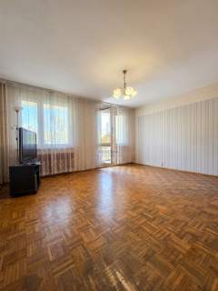 3 pokoje balkon, 68m2, parking, do remontu