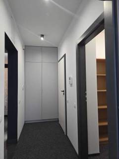Nowoczesne reprezentacyjne biuro 40m2 parking