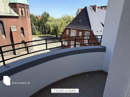 Odnowiona kawalerka z balkonem i piwnicą