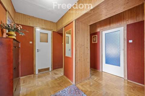 Przestronne 4 pokoje 72 m Balkon Piwnica