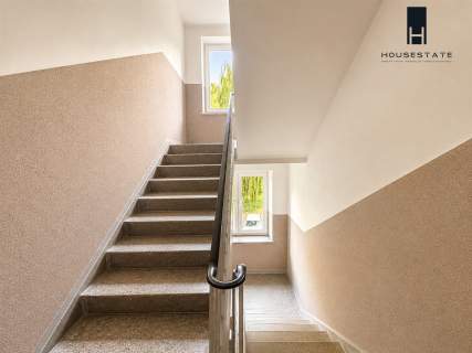 1 PIĘTRO ŚCIŚLE CENTRUM 49M2 BALKON