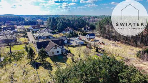 Dom w lesie-cisza , przestrzeń , komfort