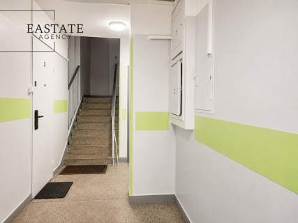 ustawne i ciepłe nowe instalacje basen miejski