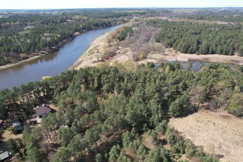 Duża działka letniskowa blisko rzeki Narew