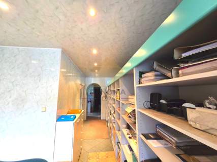 Lokal 138m2 handel, parking