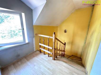 Dom z dużą działką w spokojnej okolicy