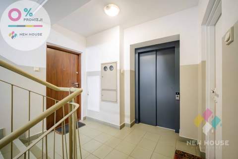3 pokoje, I piętro, winda, wjazd przez szlaban