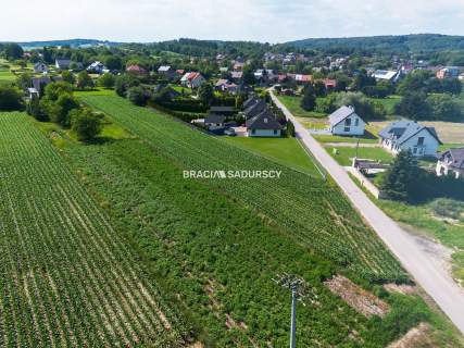 Działka budowlana 34 ar Morawicagm. Liszki
