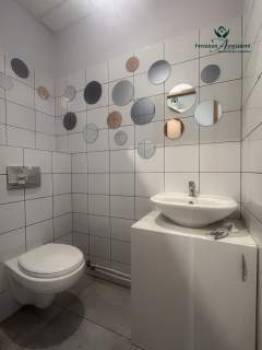 Lokal handlowo-usługowy/Centrum/Mała