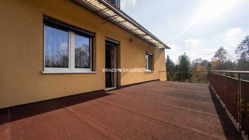 DOM Z ATRAKCYJNĄ, DUŻĄ DZIAŁKĄ 32 ARY INWESTYCJA