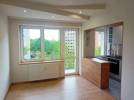 Zwierzyniecka 13, Piaski, 3 pokoje, balkon