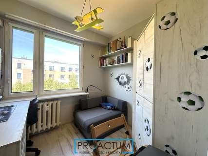 Mieszkanie 4 pokoje-balkon-piwnica-zieleń