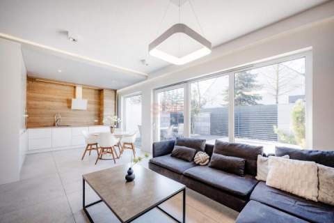 Lux wykończenie, 6 pokoi, 170 m2, Radomierzyce