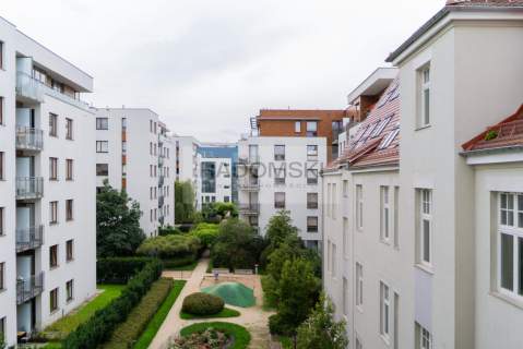 Garnizon - Trzypokojowe mieszkanie z klimatyzacją