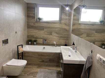 Ładny komfortowy Dom Parterowy 2 Garaże Monitoring sauna