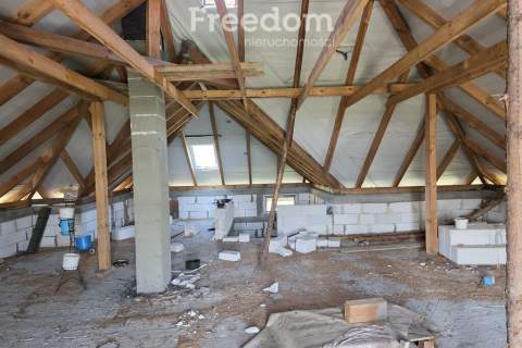 Dom 141,80 m2 z dużą działką