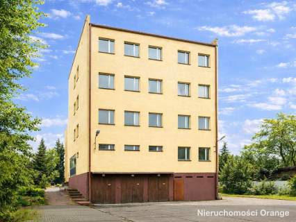 Dwa budynki biurowe, 25 km od Poznania