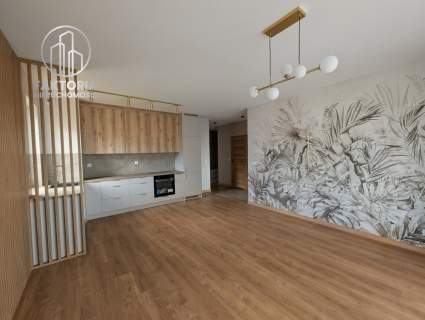 3 POKOJE 63,75 m BALKON 12,37 m I PIĘTRO 