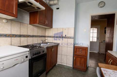 3 pokoje, duża loggia i 2 komórki Kozanów