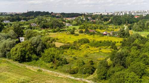 Działka budowlana 14 arów z bezterminową WZ